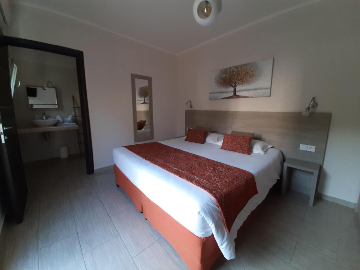 Cyrnea - Adults Only Bed & Breakfast